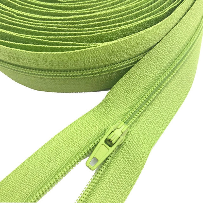 Custom Size 3# 5# 8# 10# Nylon Material Zippers for Garments