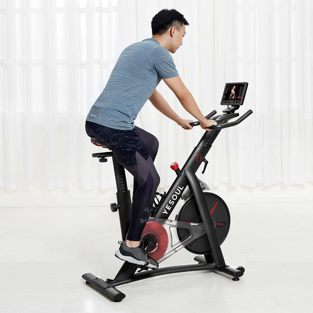 Yesoul spinning Vélo magnétique de mettre en place les appareils de sport avec Bluetooth et l'affichage numérique