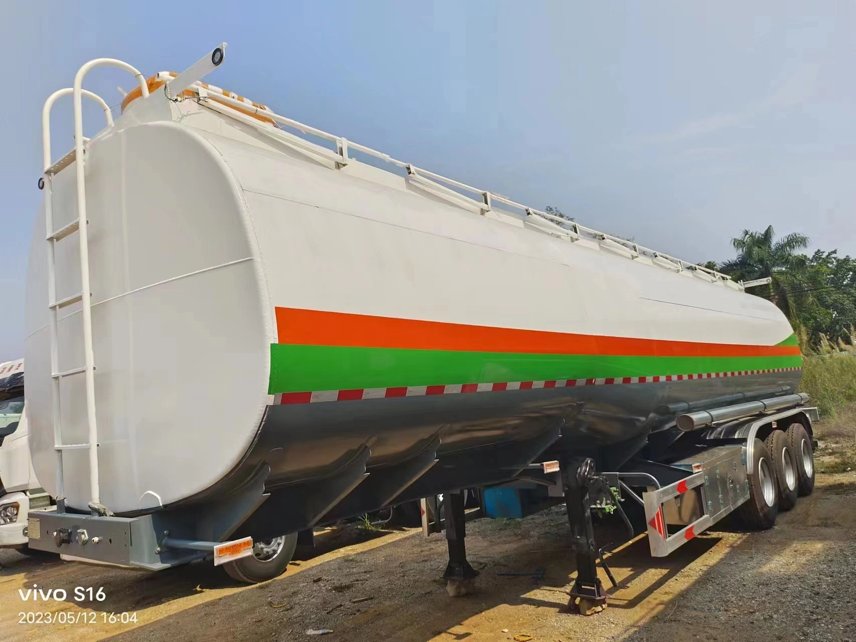 Eje 3 3500L/4000L Fuel Oil Tanker Trailer Trailer