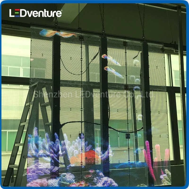 Shenzhen High Quality P10.4 Indoor LED Transparent Display for Advertising