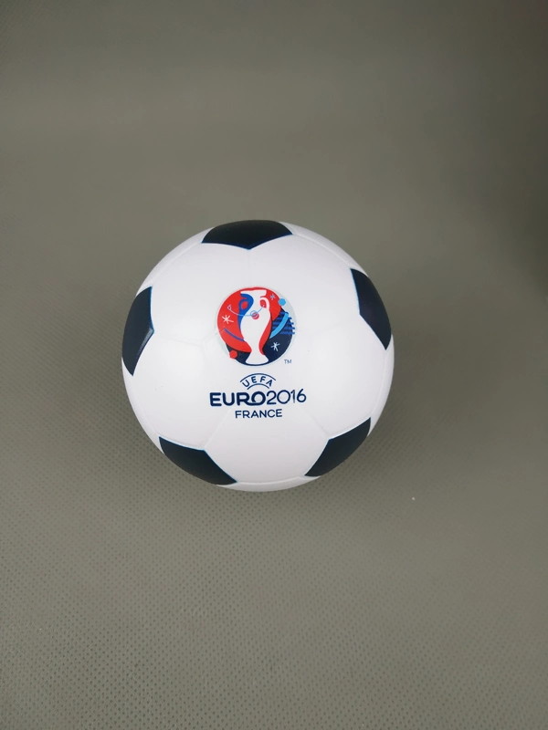 Commerce de gros jouets NOUVEAU PRODUIT 2023 ballon de football de soccer de stress personnalisés