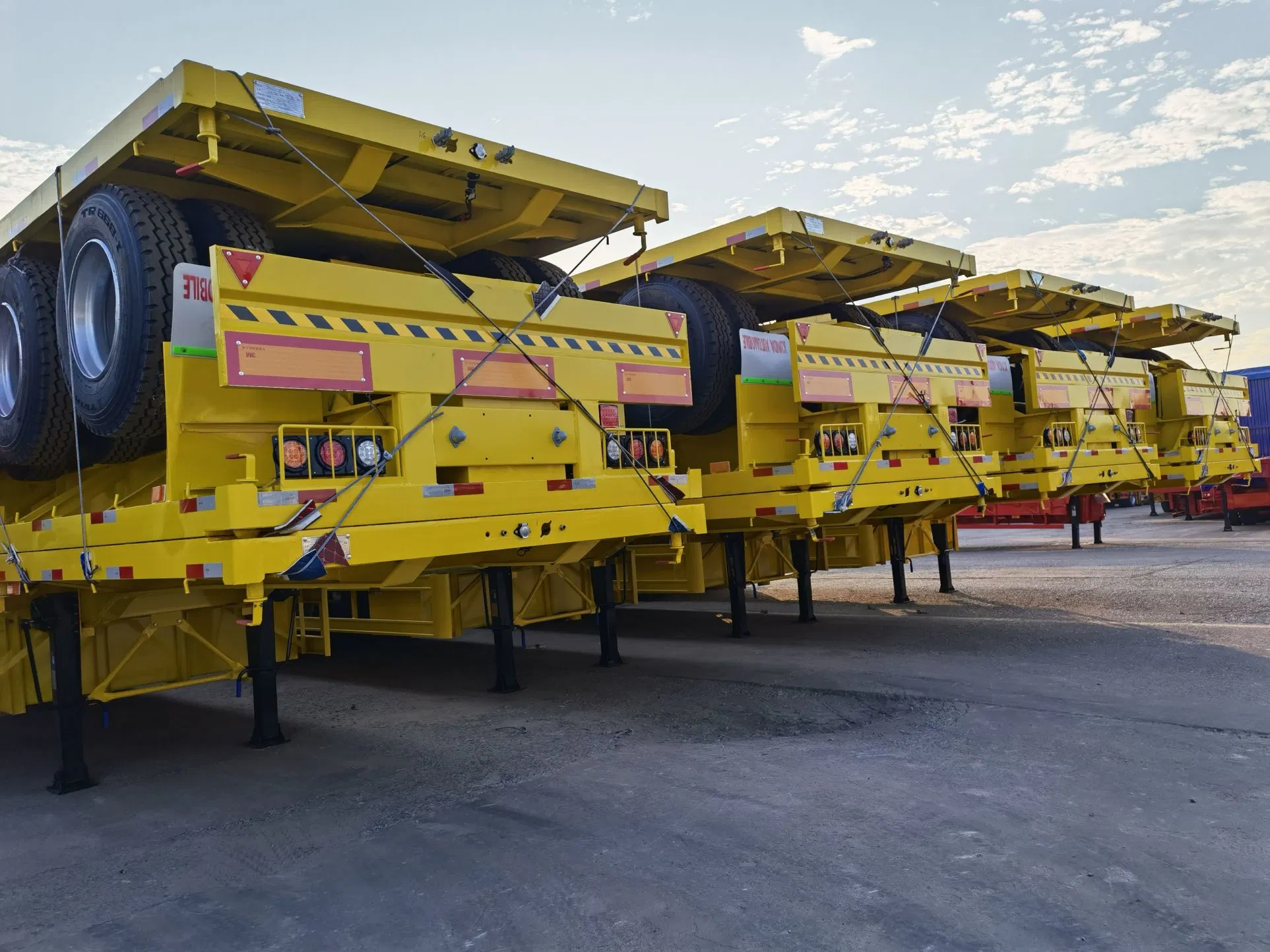 Brand New Flatbed Flat Deck Trailers for Sale Truck Trailers Semi Trailer Dump Trailer Fuel Tanker Semi Trailer Other Trailer Parts Fence Trailer Price