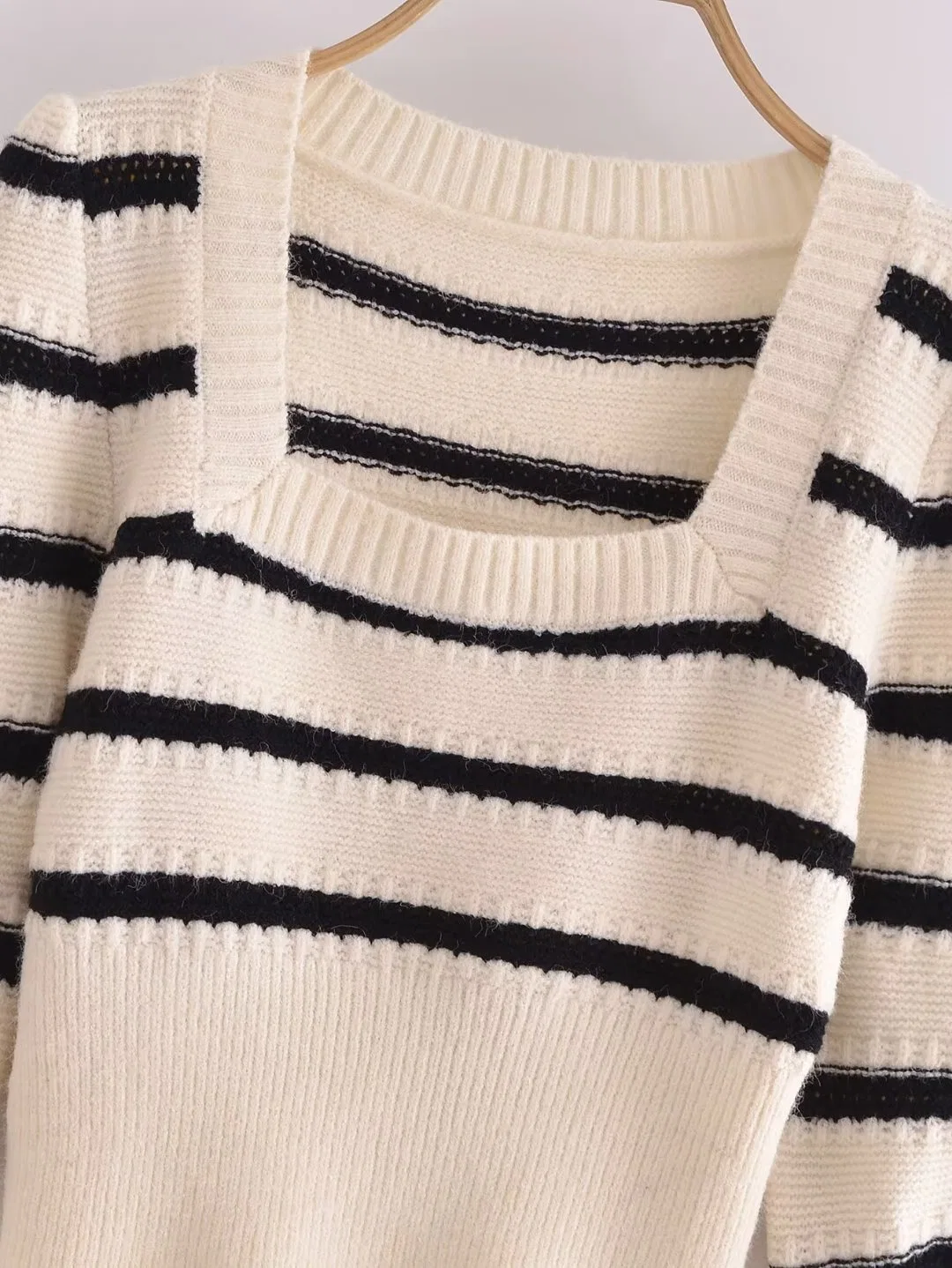 PB&amp;Za Frauen Großhandel Neue Strickpullover mit gestreiften Puff-Ärmeln