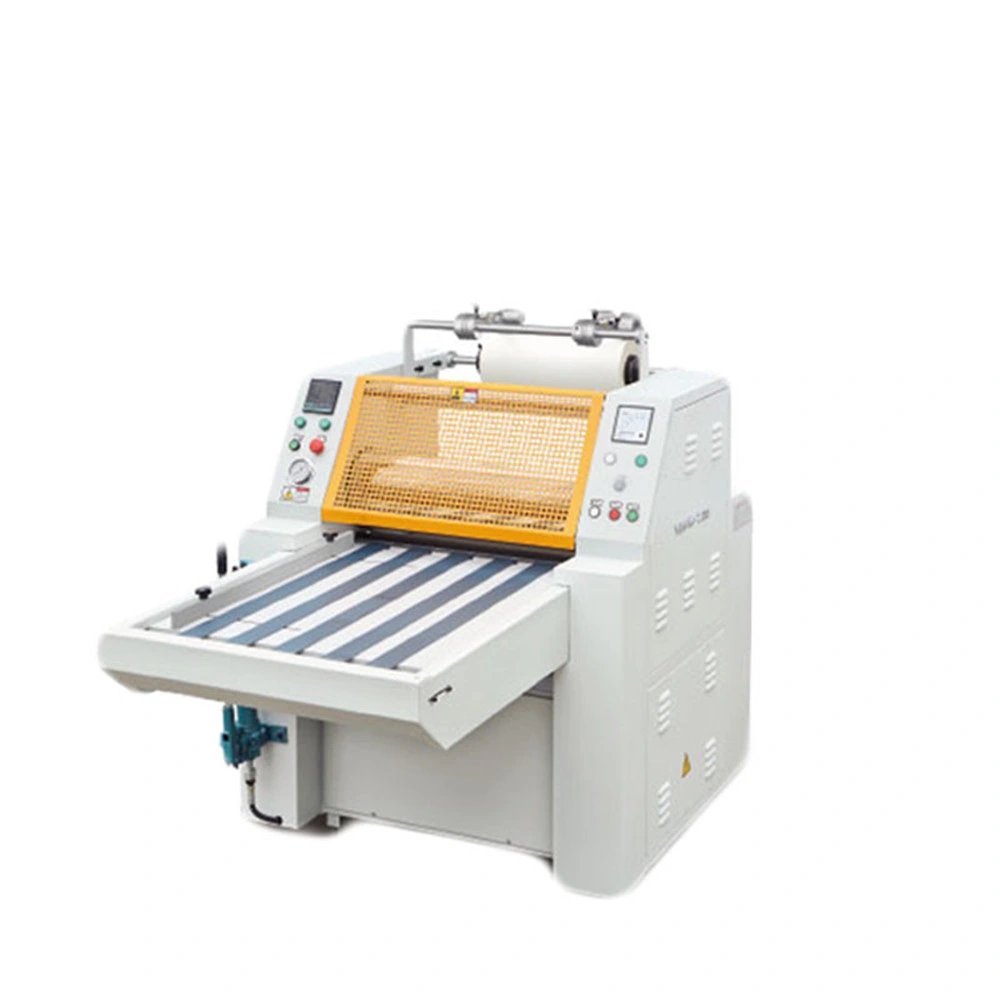 Laminage manuel de film plastique BOPP thermique haute vitesse en rouleau chaud Machine