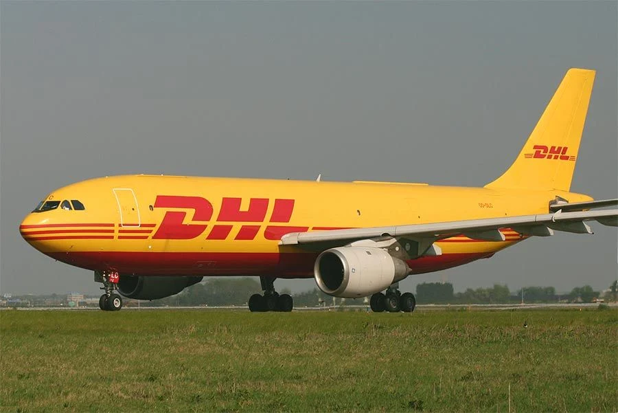 Serviço aéreo de carga Freight Forwarder da China para EUA/UK/Ca Amazon Fba serviço de logística da empresa pela DHL Porta de envio ao agente de porta