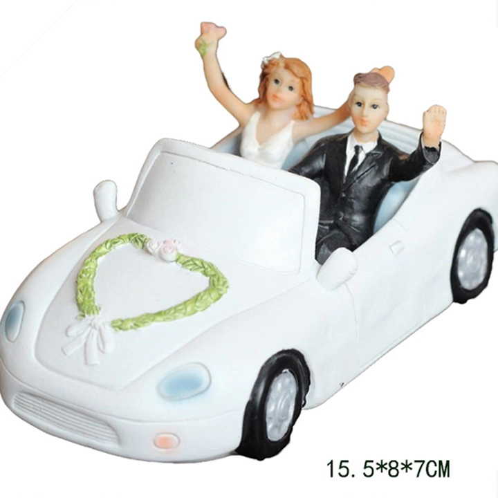 Wedding Cake Topper Figurine Romantic Bride and Groom Resin Decor Love Favor