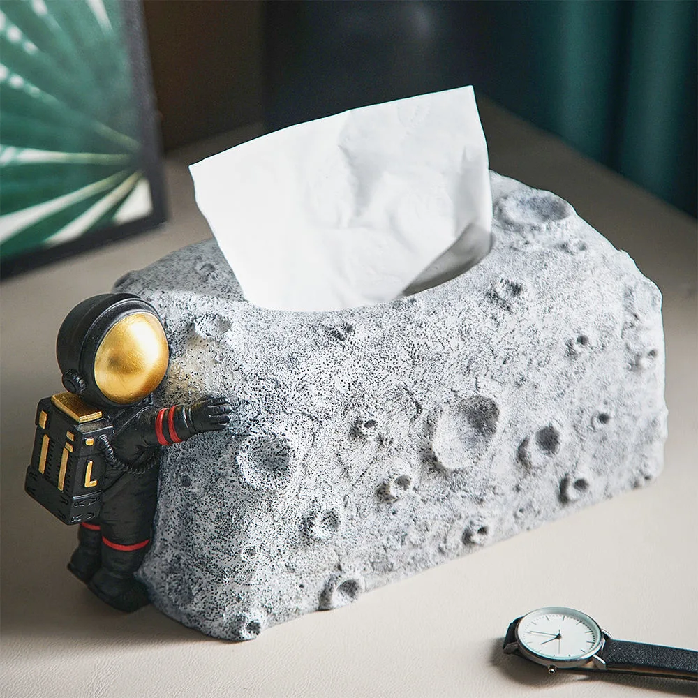 Nordic Style Astronaut Statue Resin Craft Tissue Box Home Desktop Decoration Accessories