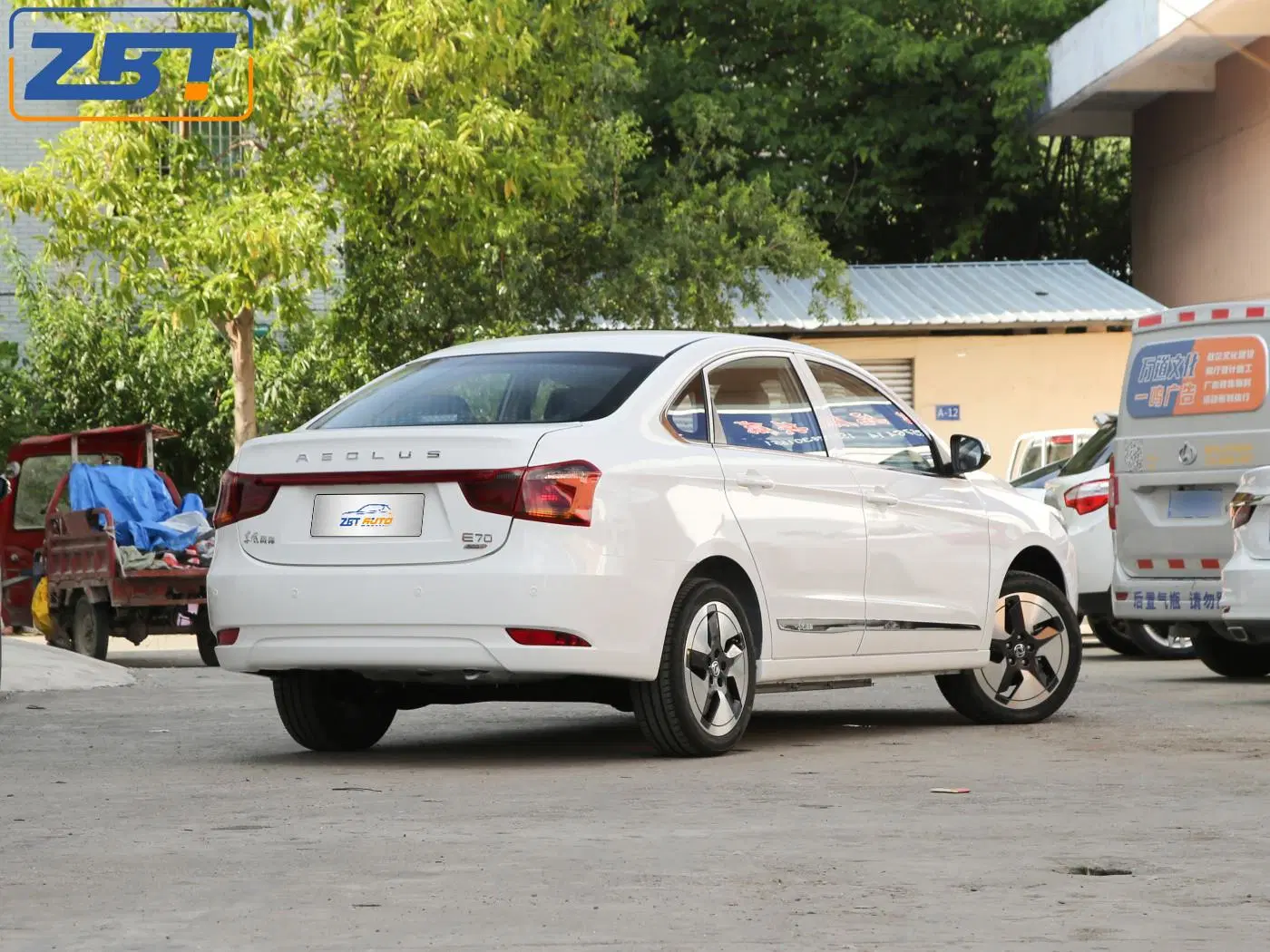 2022 Nueva versión Chino EV Car stock Envío rápido Changan Dongfeng Aeolus auto eléctrico E70