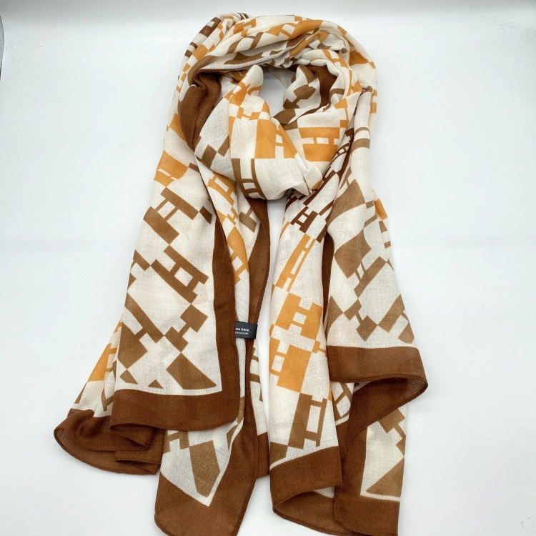 Fashion Wholesale/Supplier Spring Summer Placement Print Beach Light Scarf Woven Custom Long Scarf Women Shawl