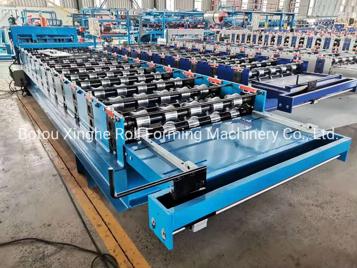 New Design High Accurate and Quality Glazed Tile Making Machinery Tile Forming Machine Colored Steel Tile Building Construction