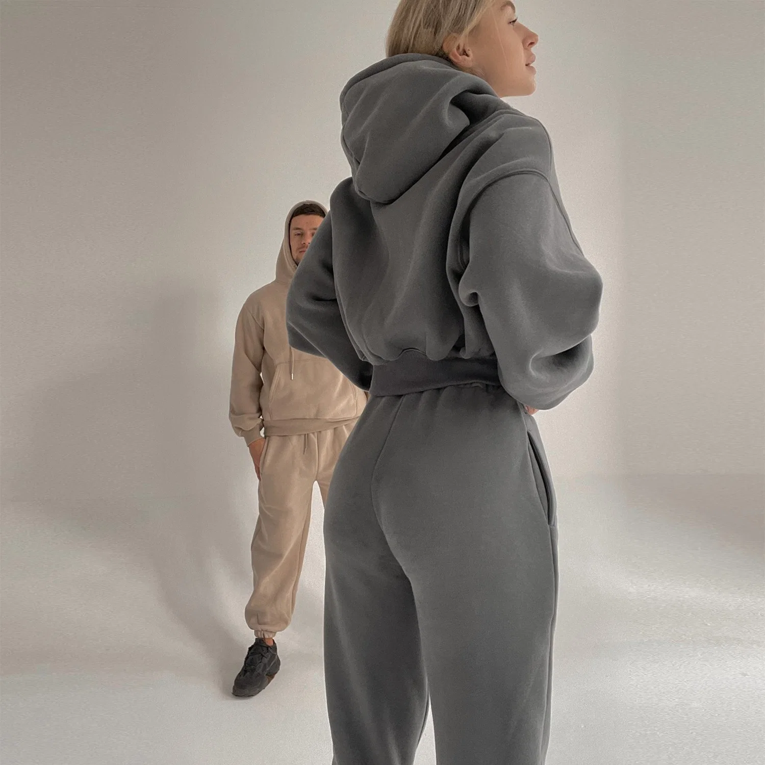 Ensembles de sweats à capuche et de joggeurs personnalisés pour hommes et femmes, vêtements de sport unisexe en coton marron avec logo solide. Survêtement ample en coton côtelé unisexe, tenue de sport.