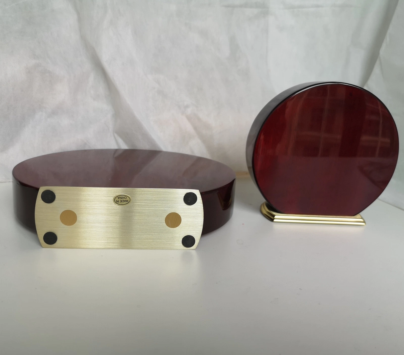 Rosewood Round Awards Plaque with Gold Aluminum Base