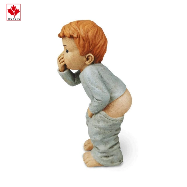 Customized Home Decoration Resin Stinky Boy Figurine Gifts