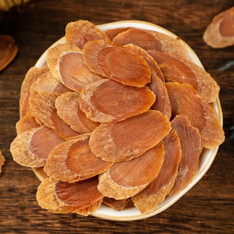 Plante médicinale naturelle Herb chinois en tranches de ginseng rouge séchées