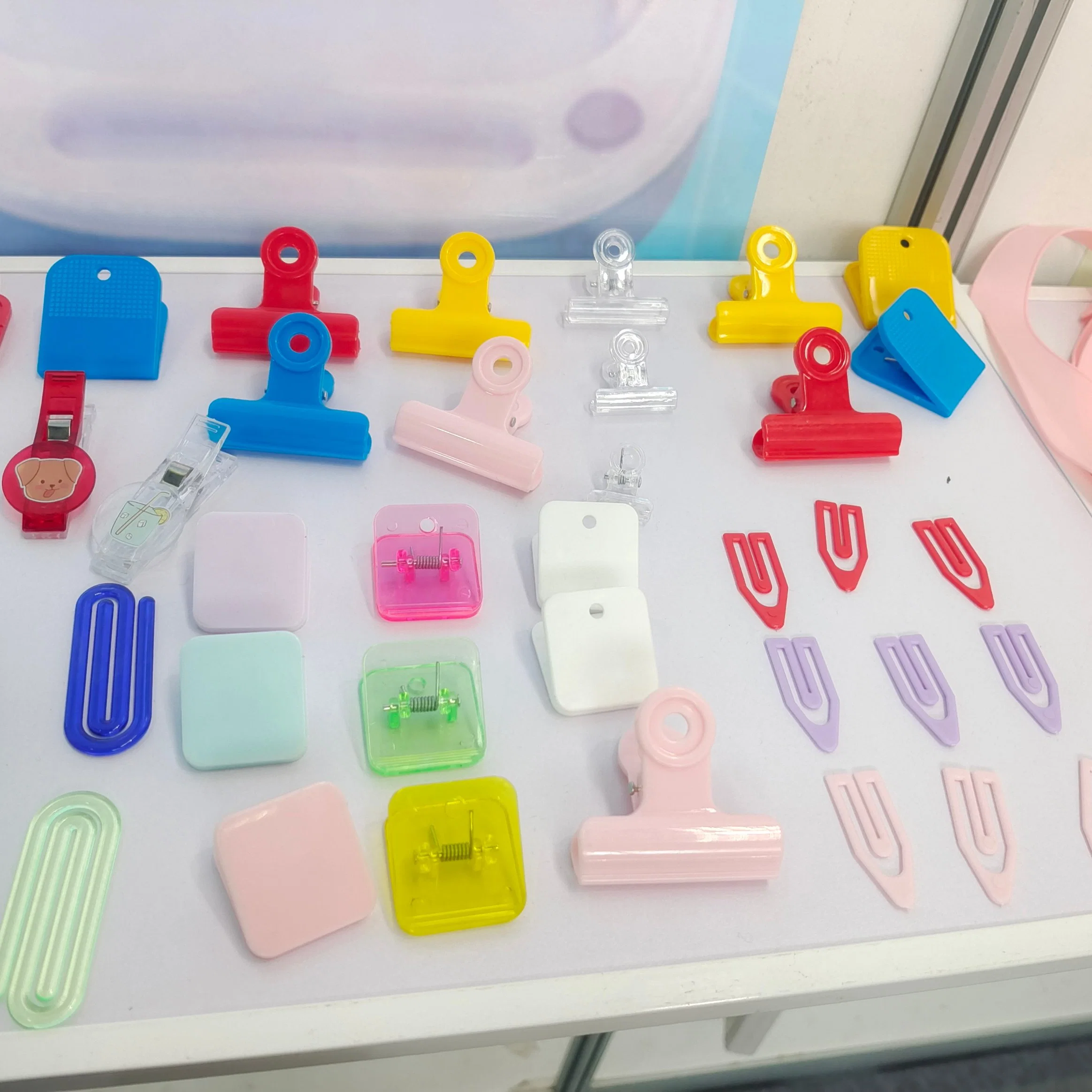 Stationery Plastic File Clips Custom Cute Colored Paper Clips with Various Plastic Clips