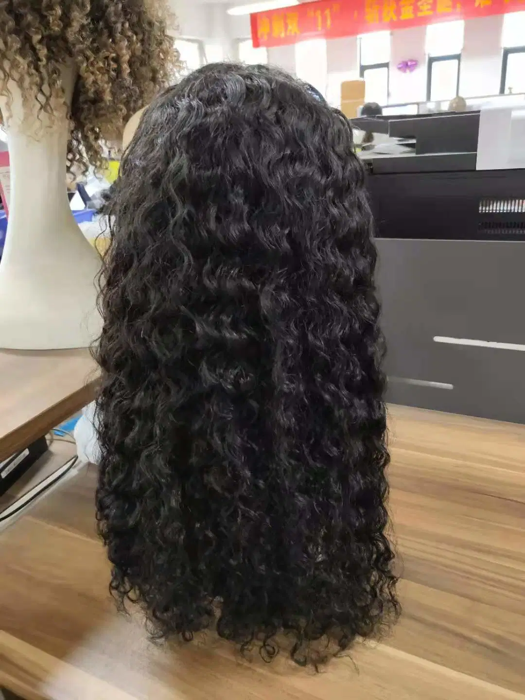 Hot Beauty 13X4 Lace Frontal Wholesale/Supplier Cheap Wig Deep Curly Raw Virgin Cuticle Aligned Hair Brazilian Wigs Human Hair Lace Front