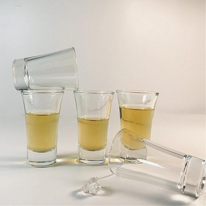 Wholesale/Supplier Souvenir Vodka Tequila Shot Glasses Bullet Whiskey Shot Glass Small Size Spirit Wine Glass