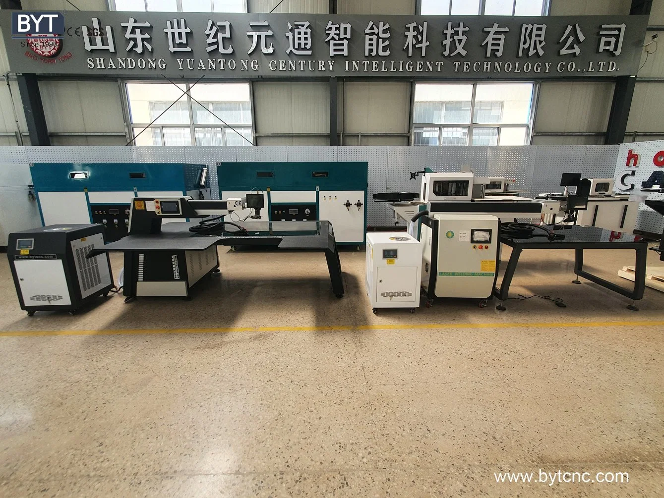 Low Maintenance Cost 300W 500W Heand Laser Welding Machine for Stainless Steel