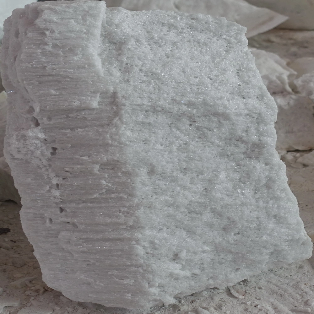 White Fused Aluminum Oxide Powder and Grit for Abrasive Media, Refractory