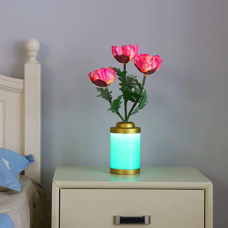 Amazon Tiktok decoración del hogar LED iluminación interior Escritorio cabecera recargable Decoración de Navidad con flores artificiales al por mayor de la iluminación Touch Rose