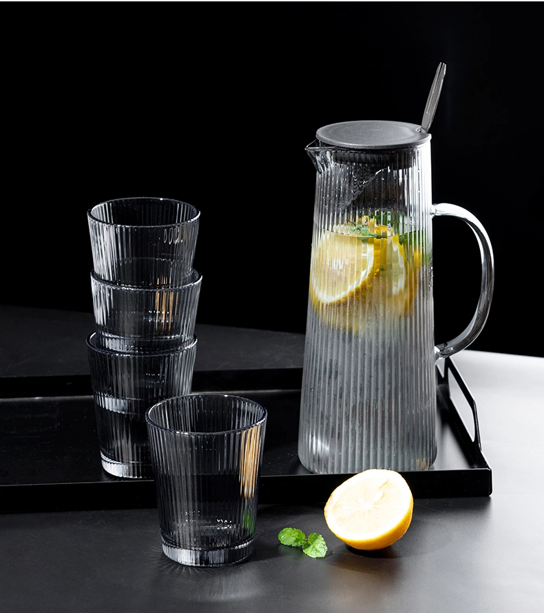 Hohe Borosilikatglas Handgefertigte Große Kapazität Haushalt Hitzebeständig Schwarz Farbe Glas Kühlung Obst Tee Wasserkocher Glas Wasser Pitcher Set