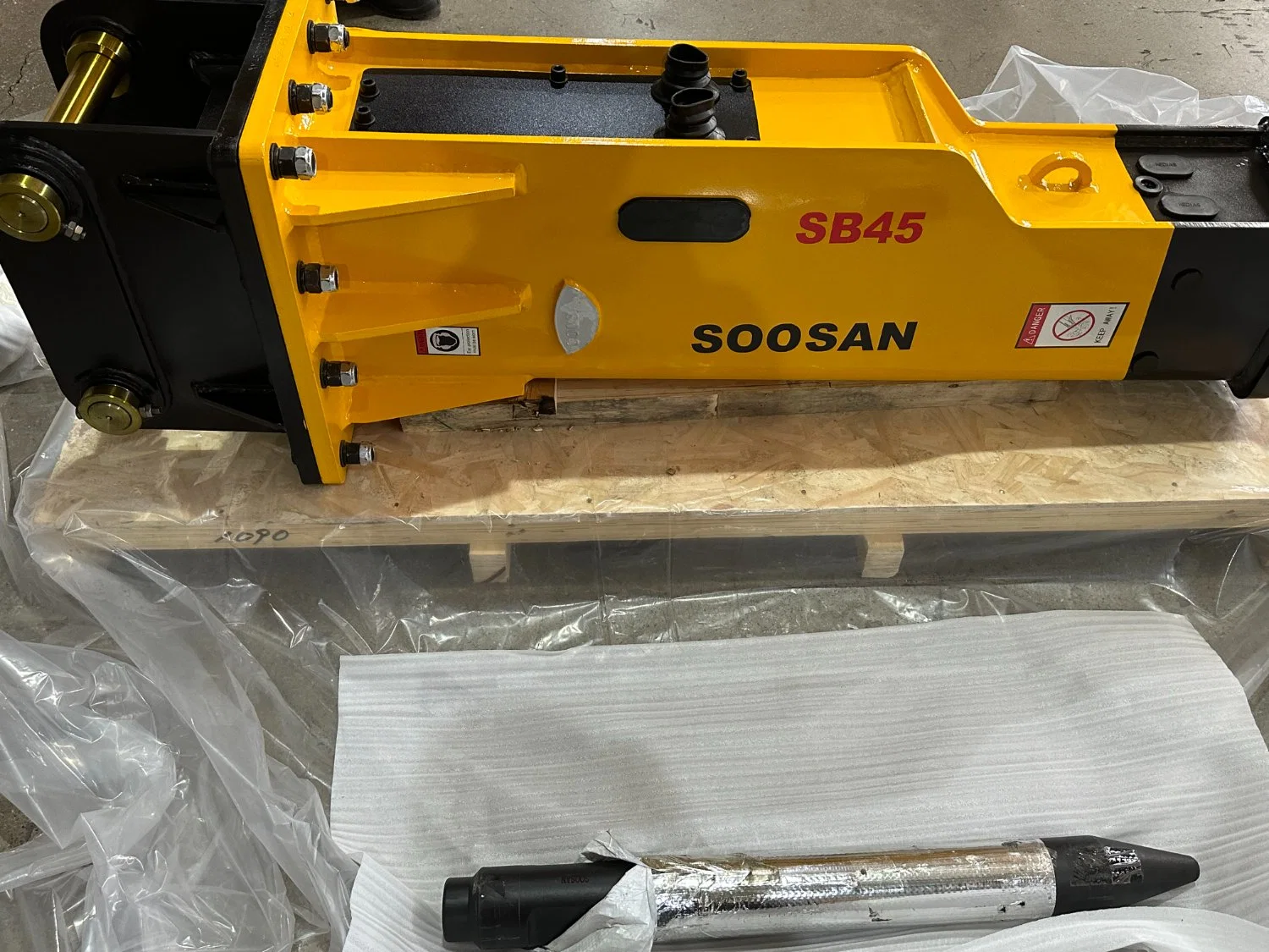 Factory Price Wholesale/Supplier Rock Hammers Soosan Sb45 Demolition Hydraulic Hammer with High quality/High cost performance 