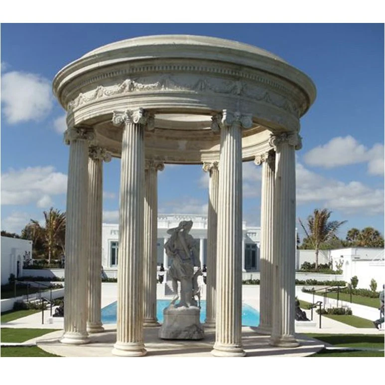 Открытый большой белый камень беседка с круглыми римскими колоннами