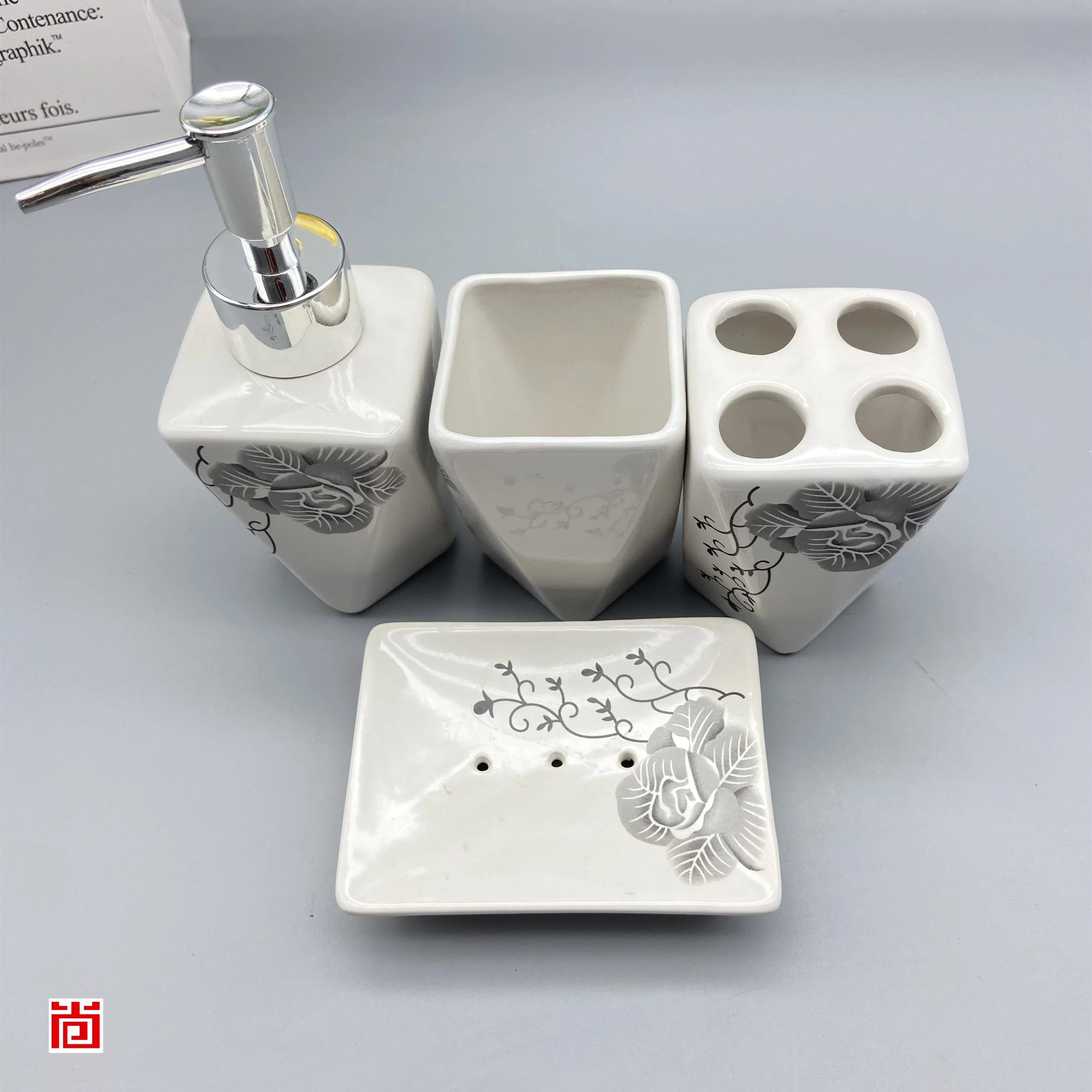 Chinese Style Ceramic Bathroom Set with Pretty Flowers in Box