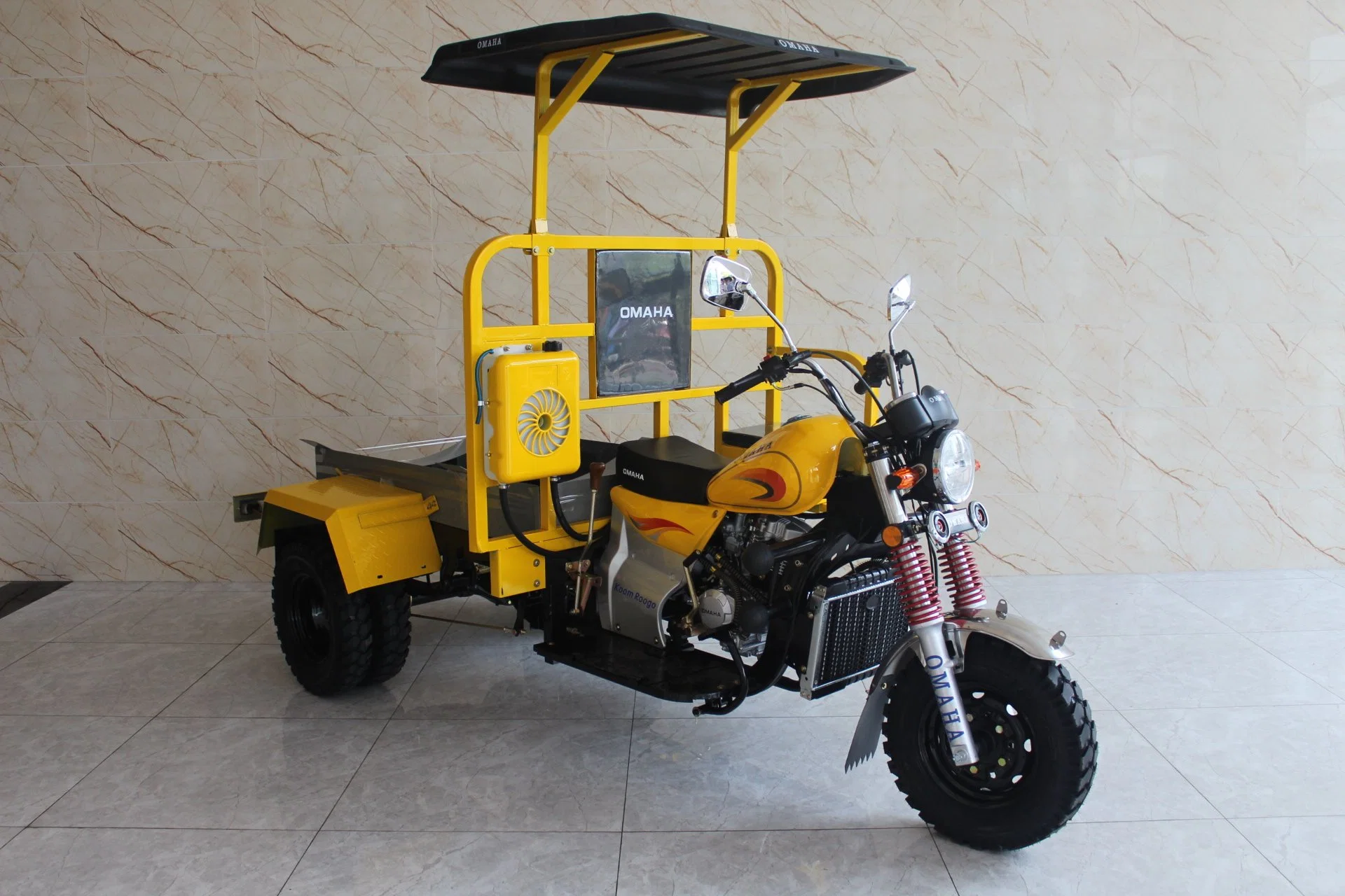 City Transporter Seated Three Wheel Motorcycleelectric Cargo Tricycle Auto Rickshaw Passenger Wheel Motorcycle