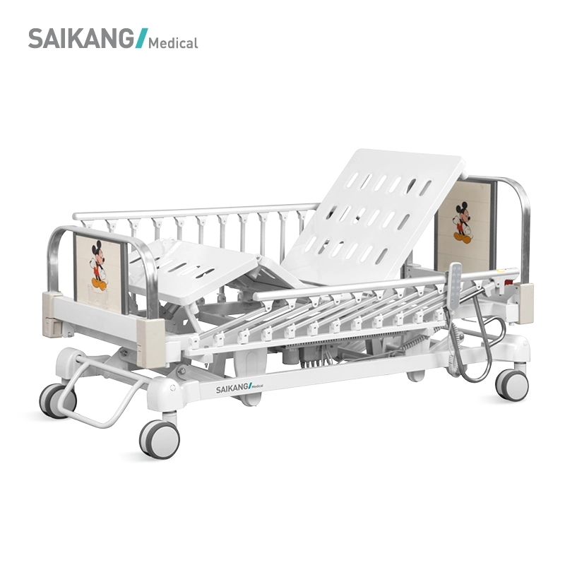 أطفال طبي 5 وظائف سرير أطفال كهربائية قابلة للضبط CT8K Saikang Cartoon مستشفى الأطفال الرضع سرير الأطفال مع العجلات
