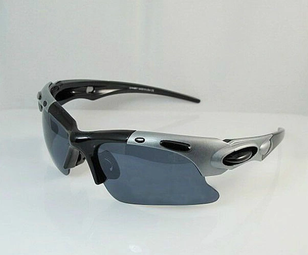 OEM New Design Resin Unisex Sunglass