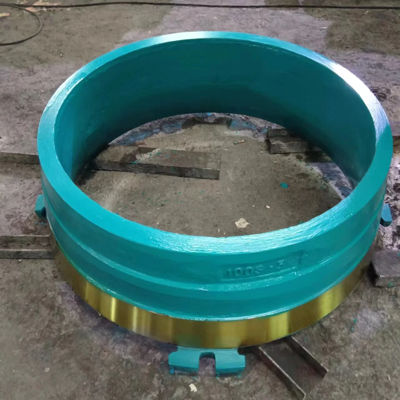 for Mining Coal Mine Rock Crushing Cone Crusher Spare Parts Casting