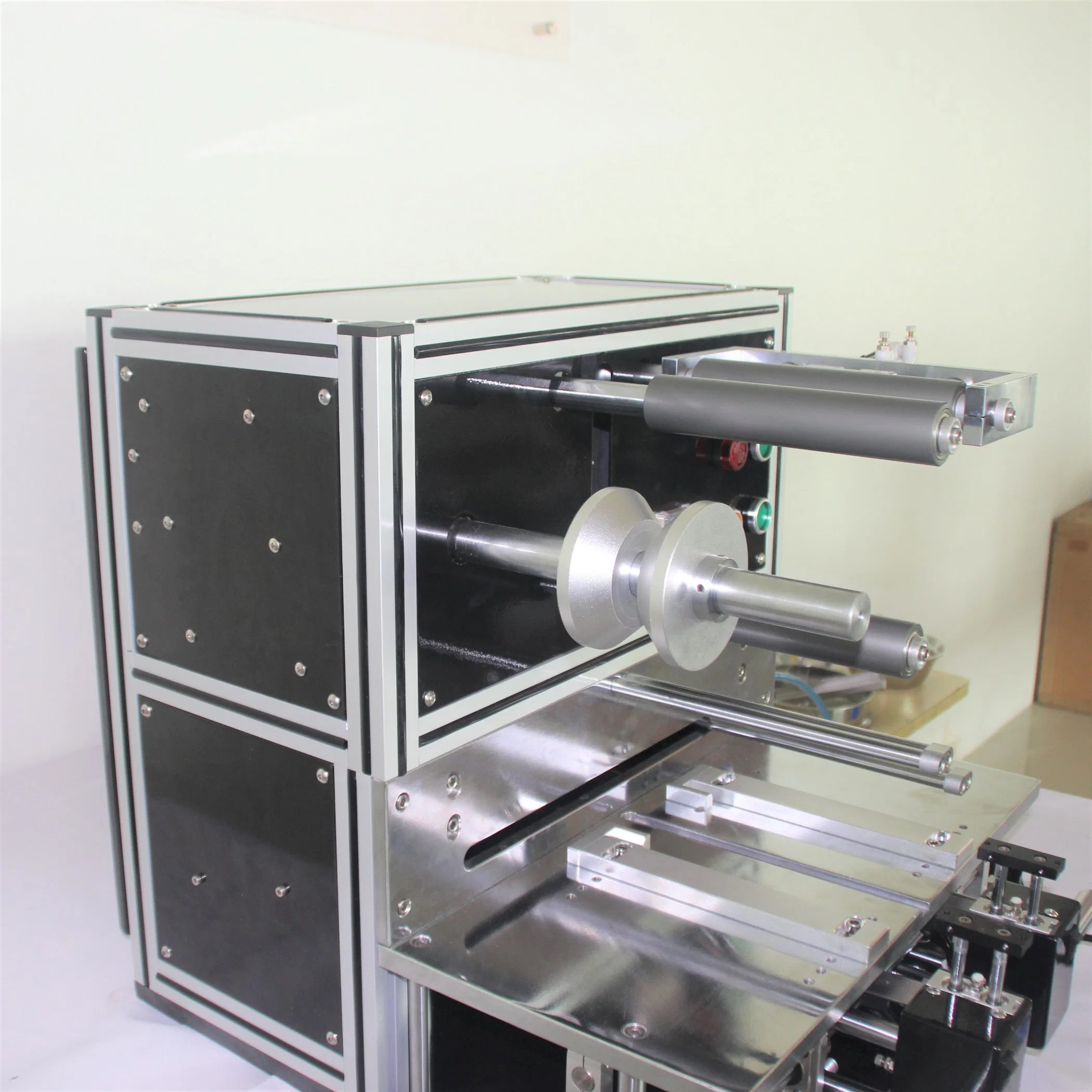 Lab Pouch Cell Stacking Machine Semi-Auto Stacking Machine for Lithium Battery Reaearch/Making