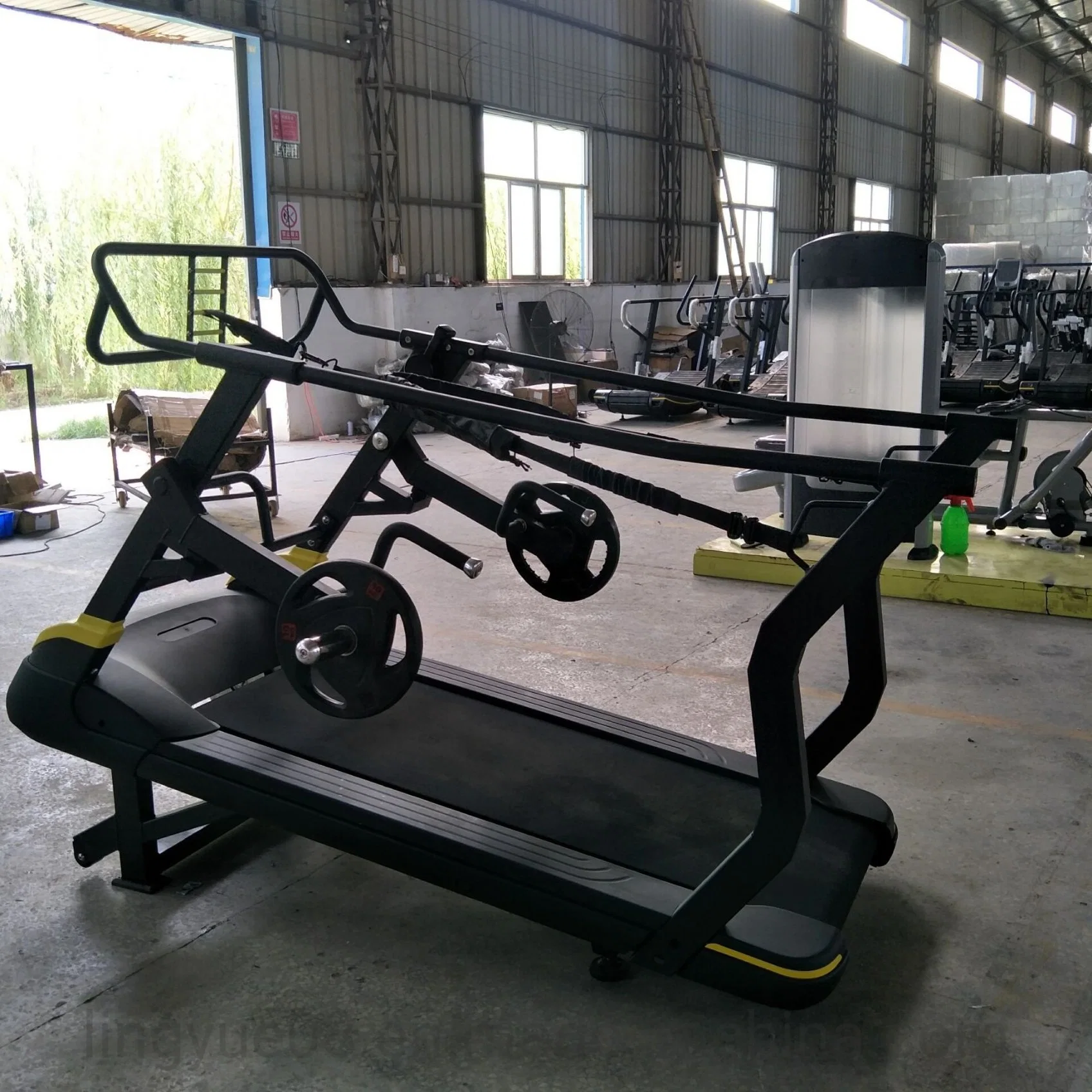 Wholesale/Supplier Top Quality Matrix Self Generating Commercial Treadmill for Fitness Club