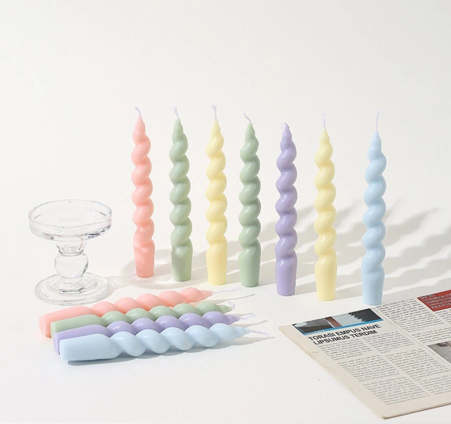 Hecha a mano Twisted Swirl Taper Long Candle Soy Wax Color Scented Velas decoración de casa para la fiesta de boda