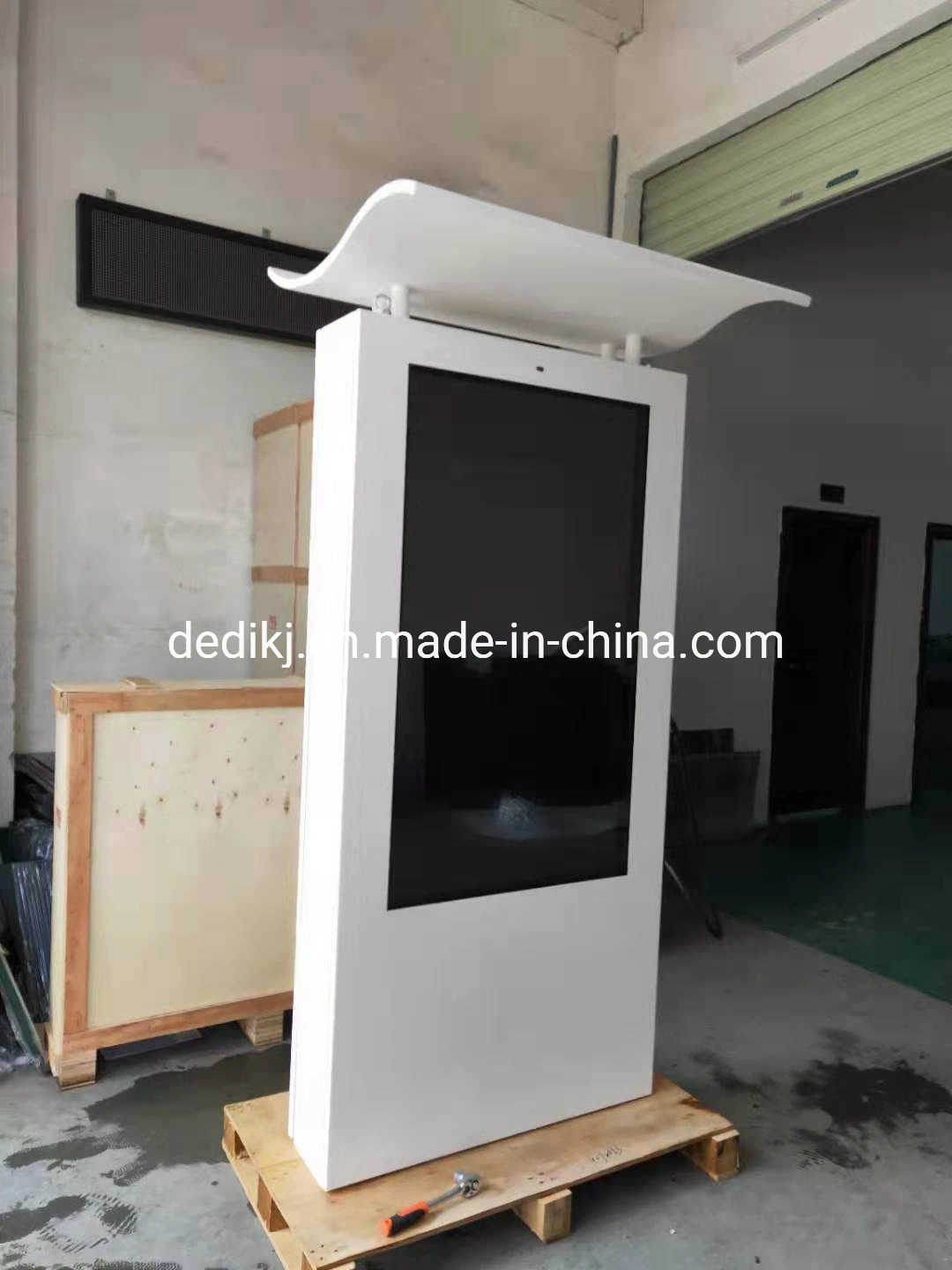 Stand Alone 65 Inch Factory Price High quality/High cost performance Charging Pile Kiosk LCD Digital Signage Totem for Gas Station