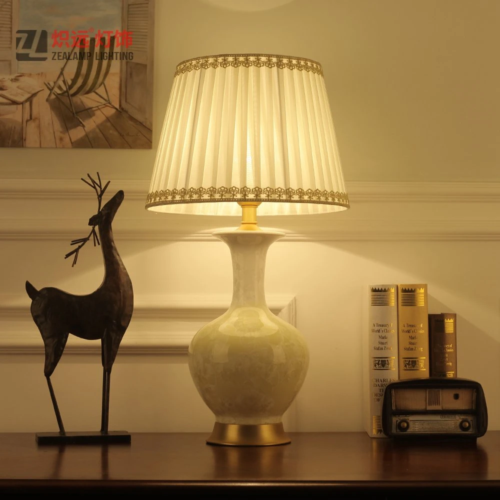 Zhongshan Zealamp Tischleuchte Dekorative Lampe für Schlafzimmer (TL8015)