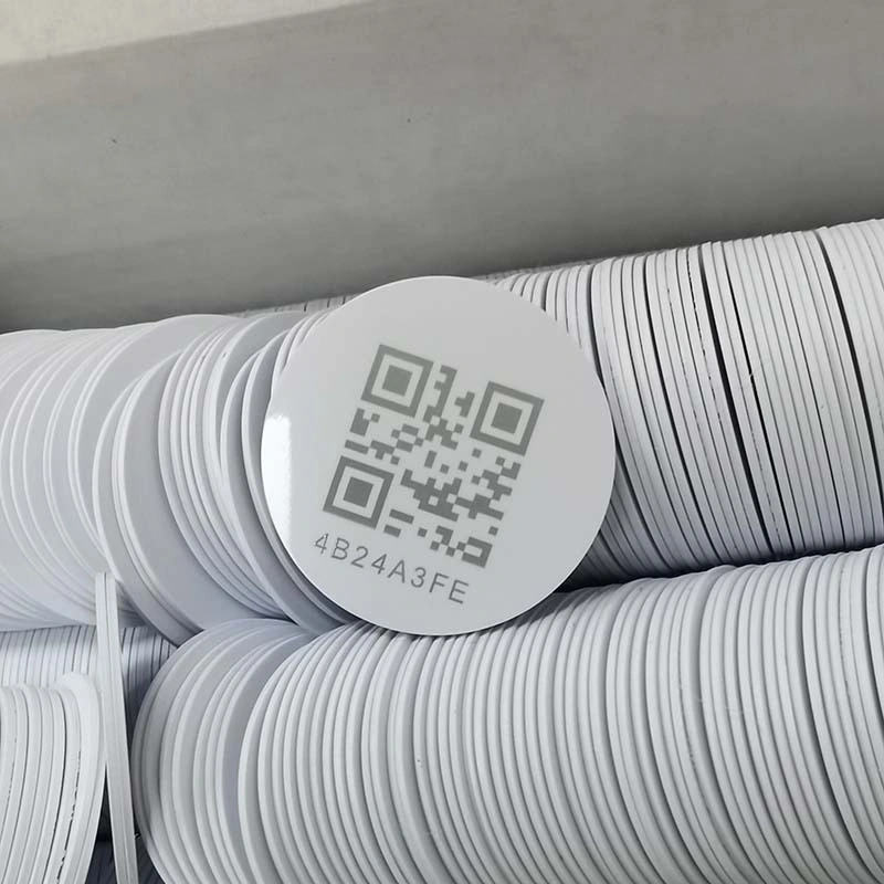 13.56MHz 25mm Diameter PVC 215 Adhesive NFC Coin Tag Token Tag Sticker