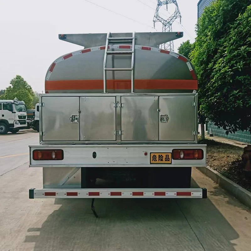 Dongfeng 4*2 Oil Tank Truck Diesel Fuel Tank Truck 8m3 Oil Truck for Sale