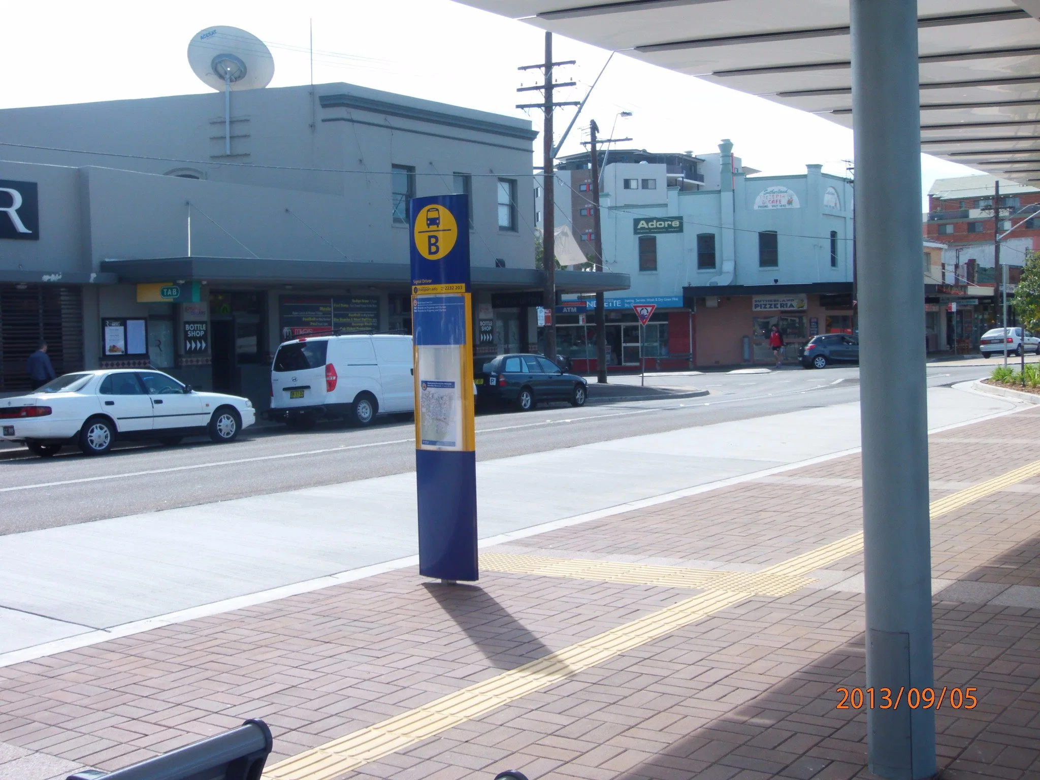 Modern Design Outdoor Customized Stainless Steel City Bus Shelter