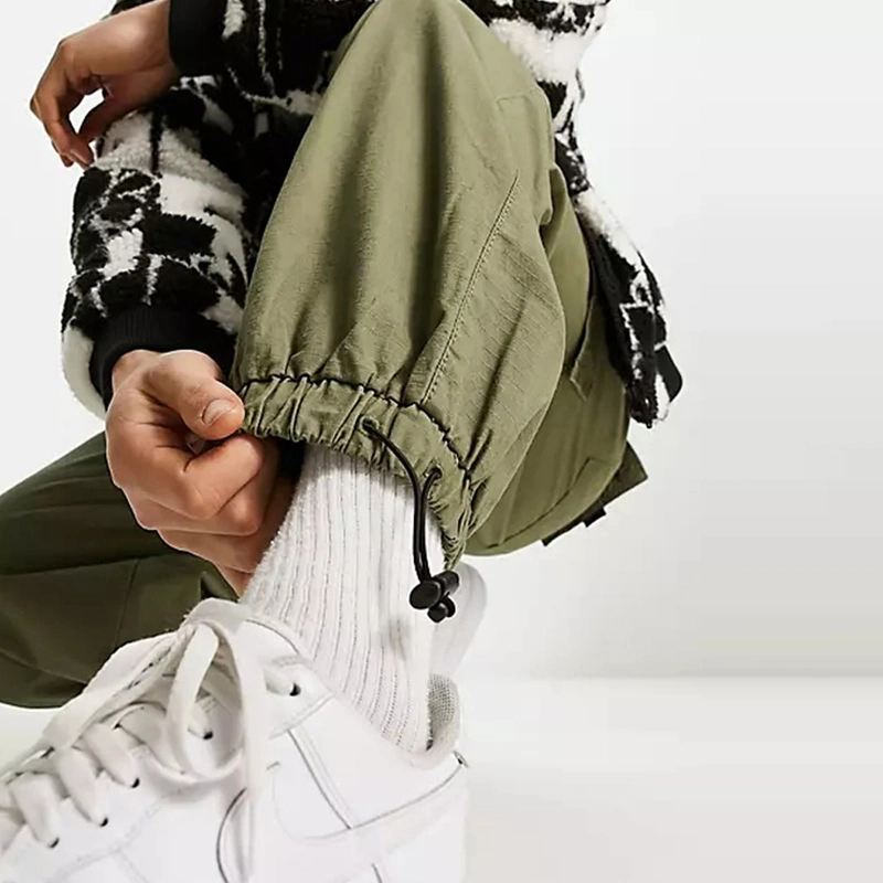 Custom Logo Toggle Cuffs Functional Pockets Drawstring Waistband Men's Cargo Pants