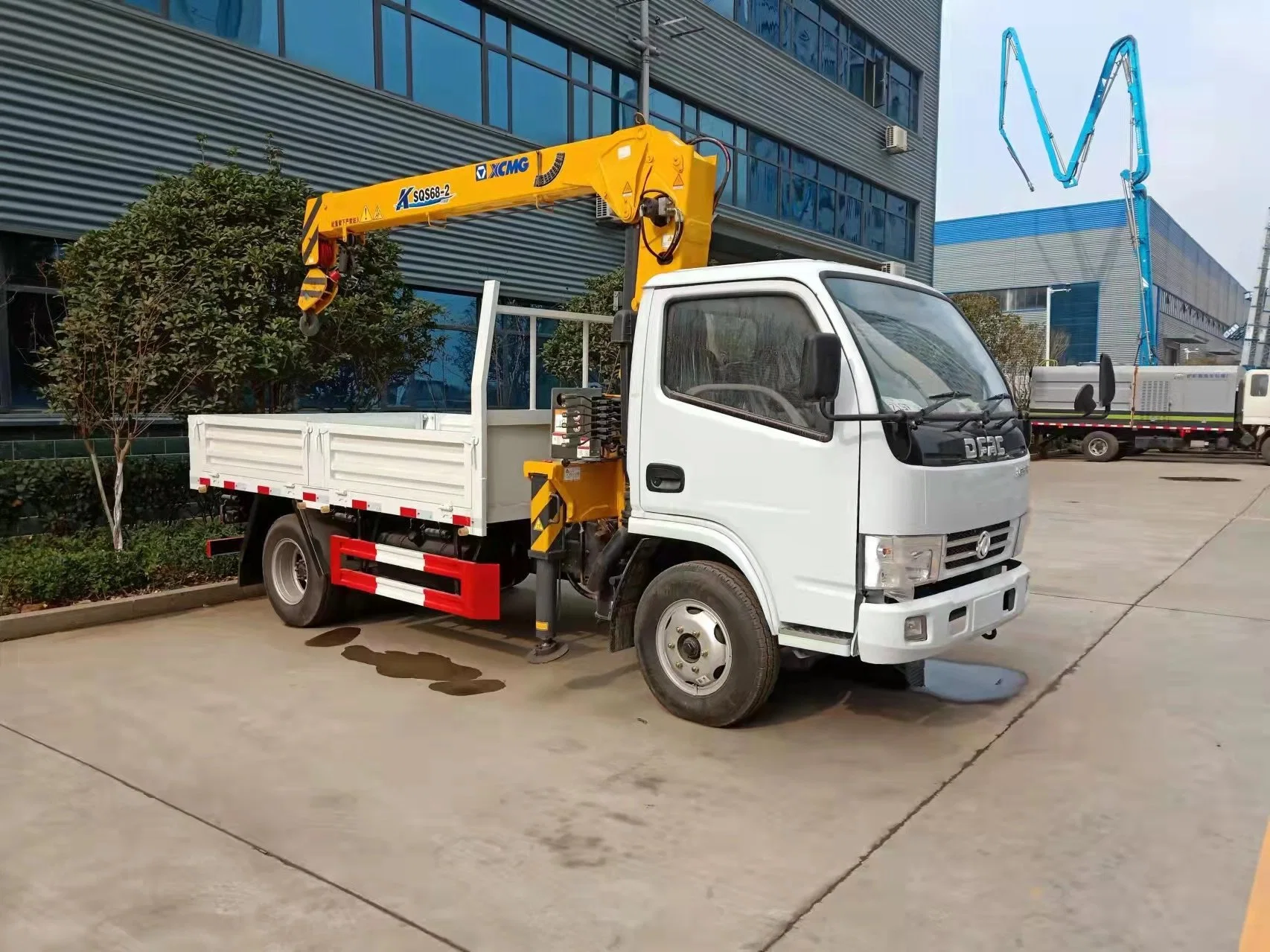 Dongfeng Customized 6ton Crane Truck 4*2 Lifting Straight Boom Mounted Telescoping Hydraulic