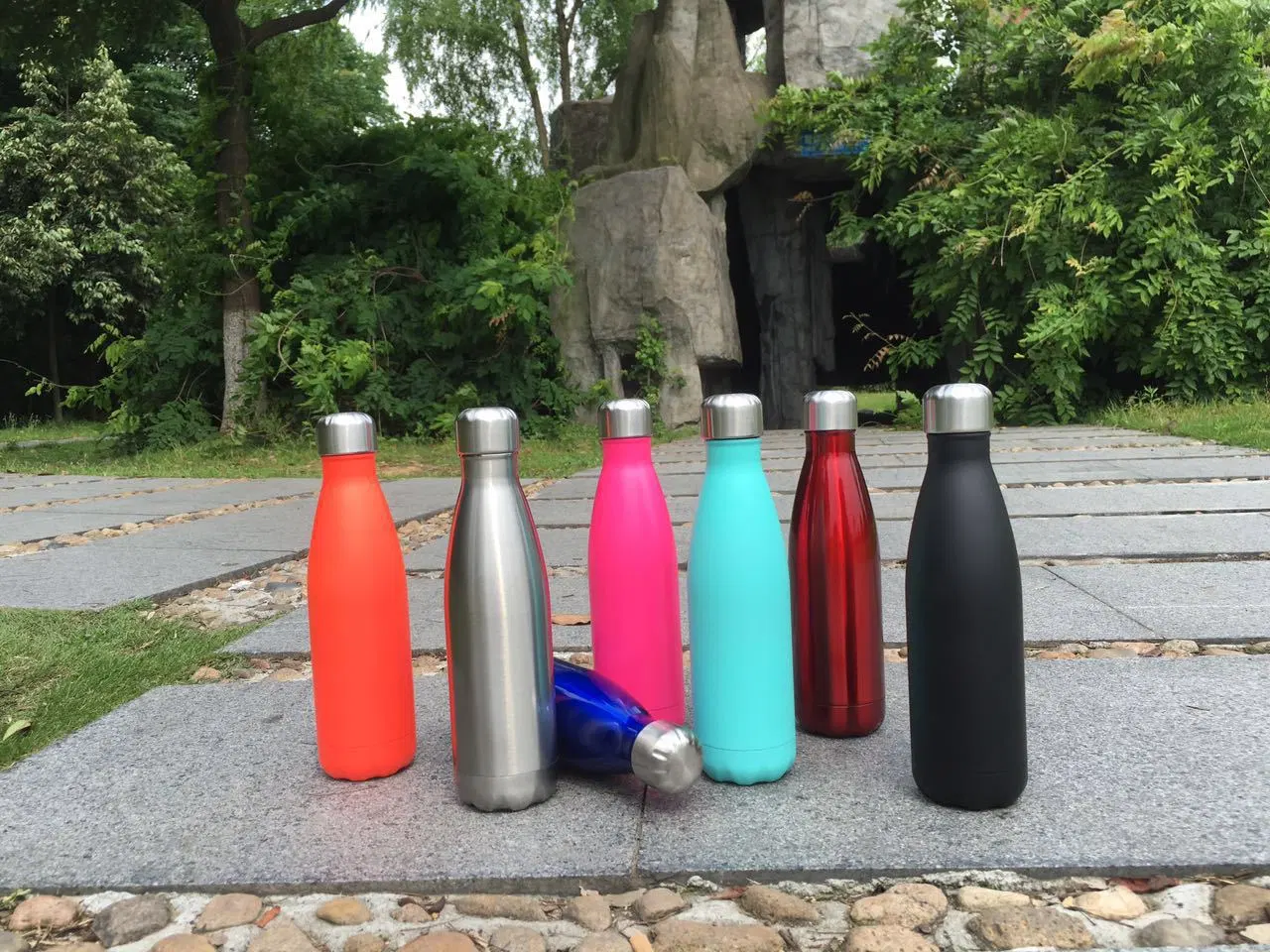 Wholesale/Supplier Single Wall 750ml 304 Stainless Steel Cola Shaped Sports Water Bottle