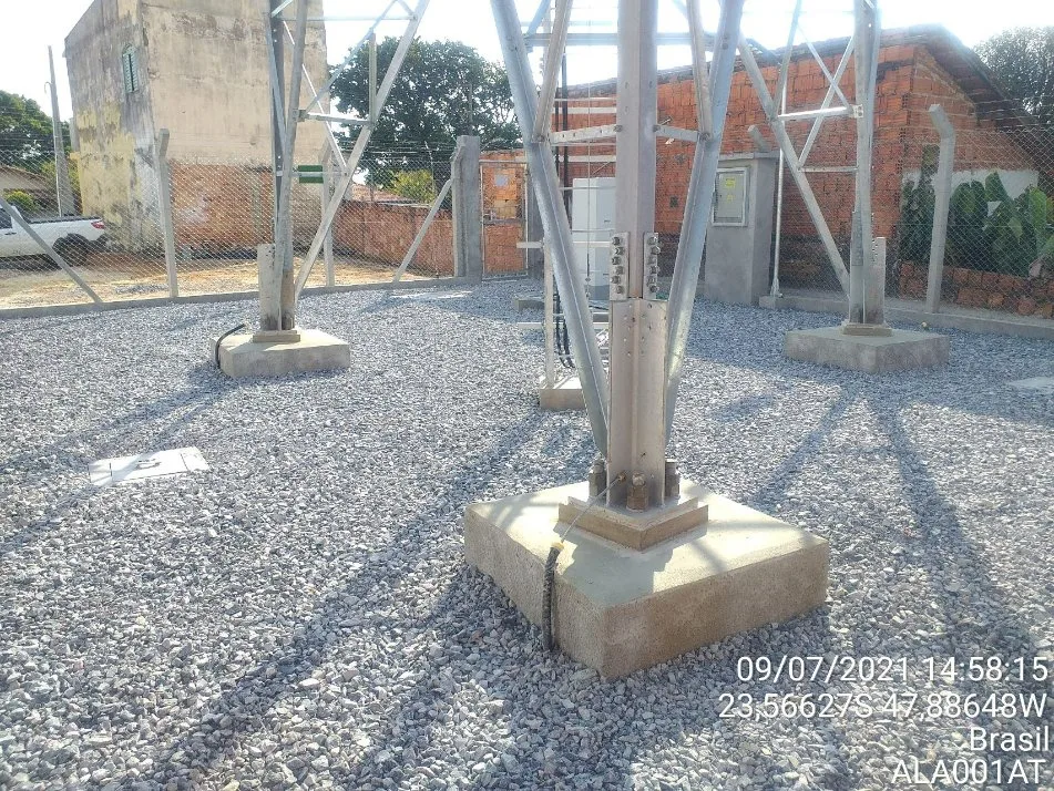 Wholesale/Supplier Hot DIP Galvanized High quality/High cost performance Telecommunication Steel Tower