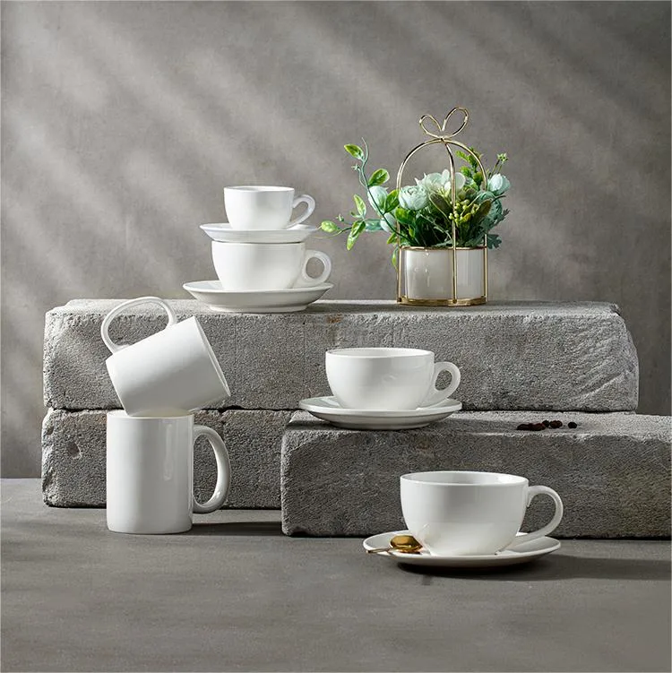 Ensemble de café blanc pur, tasse en céramique, service en porcelaine, vaisselle, porcelaine vitrifiée pure en os de nouvelle Chine, ustensiles de cuisine, décoration avec motif de couleur personnalisée et logo.