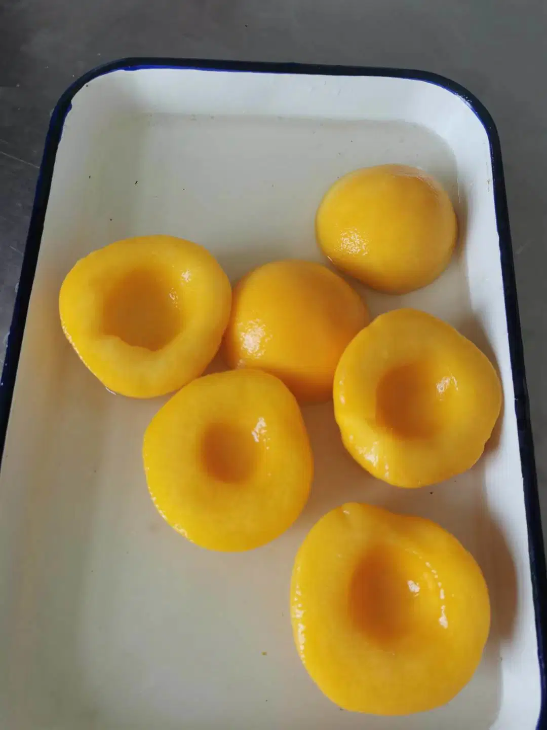 Canned Yellow Peach Halves in Syrup