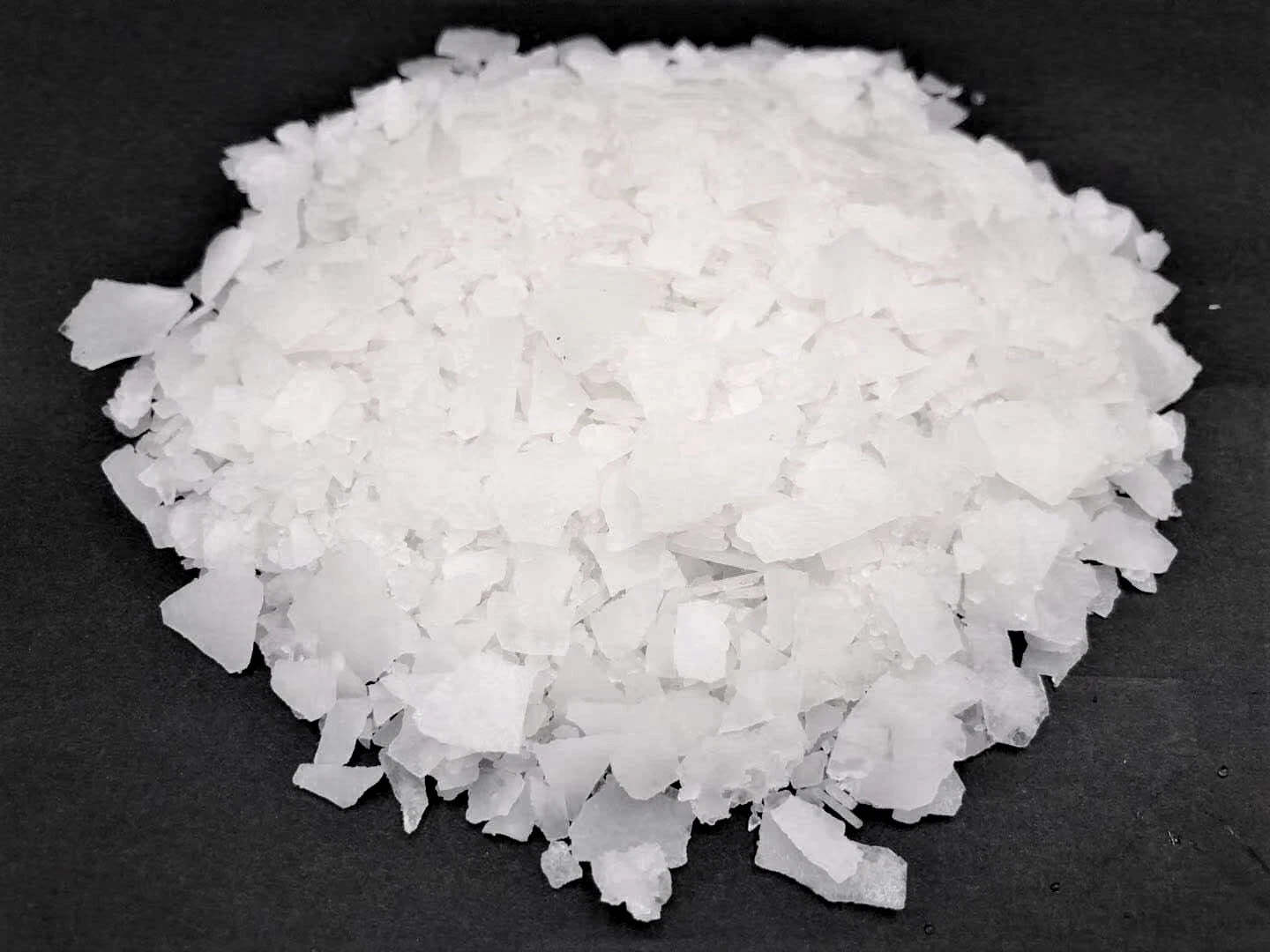 Factory Magnesium Chloride with Feed/Food/Industial Grade in Building Materials Snow Melting