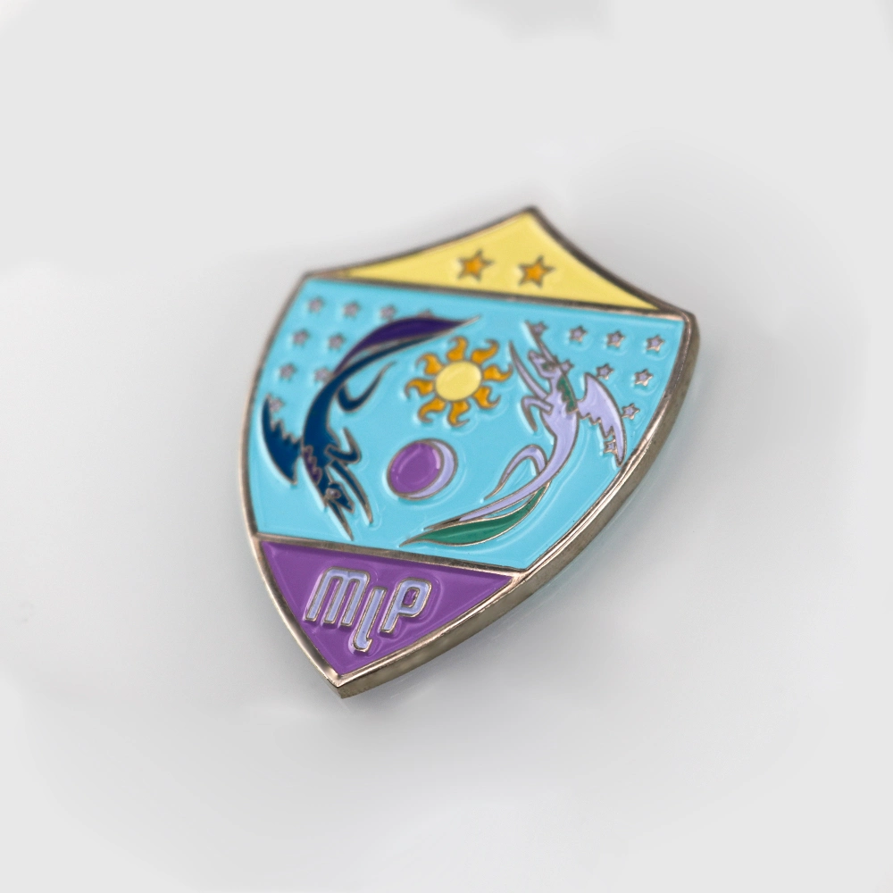 Benutzerdefinierte Emaille Abzeichen Emaille Abzeichen Großhändler Charm Anime Lapel Pin Benutzerdefinierte Doppelseitige Münze