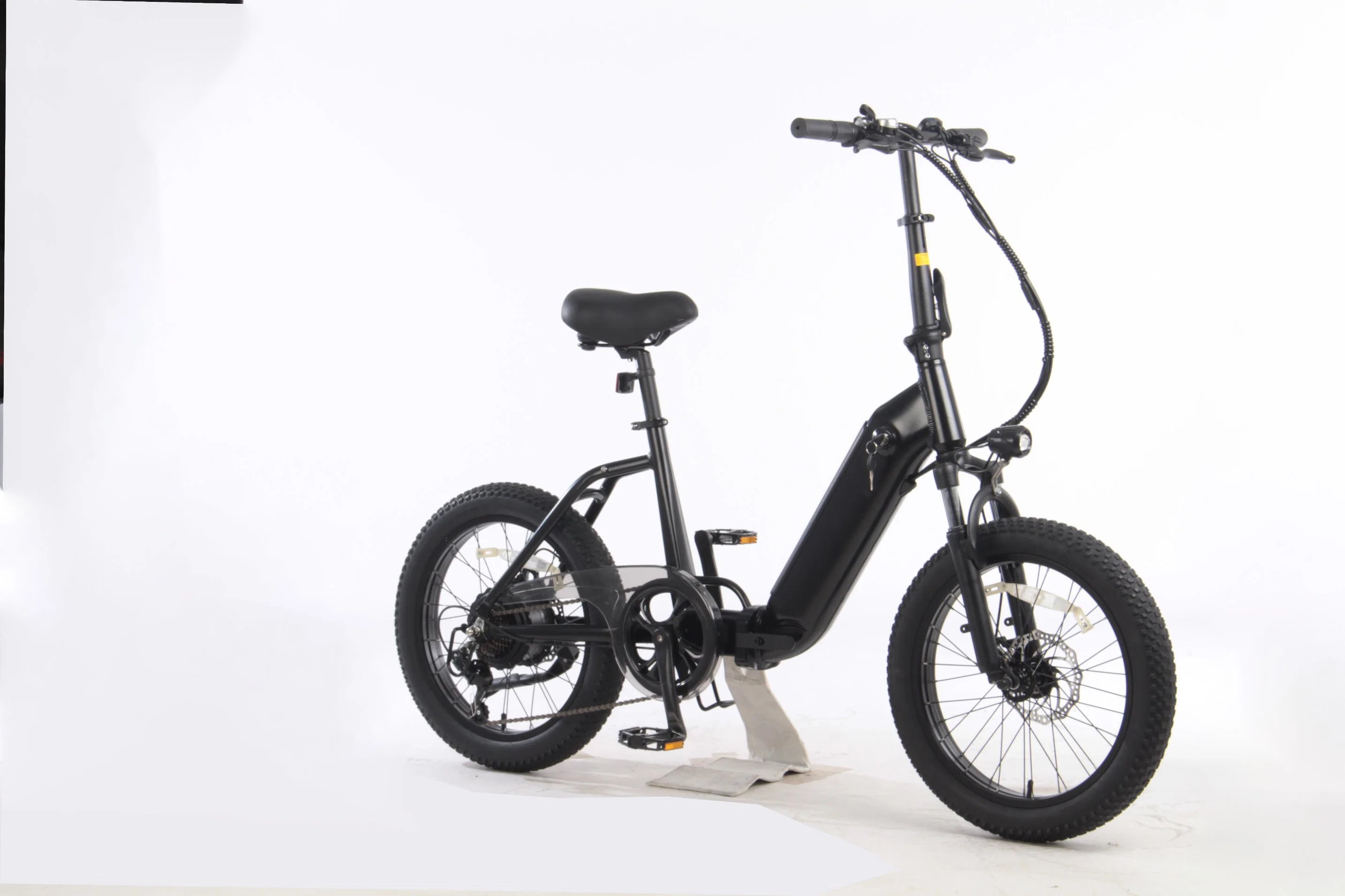 Commuter Urbano pequeña bicicleta eléctrica Certificación CE velocidad máxima 25km/H -32km/H dos ruedas 500W 20*3,0 pulgadas eBike plegable