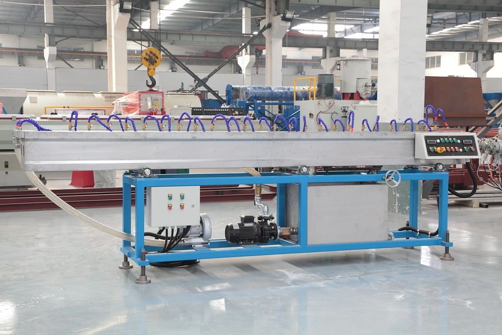 (CE) de la calidad confiable PVC blando/SPVC plástico Tubo de Jardín/tubo flexible de /La Máquina Fabricante de extrusión